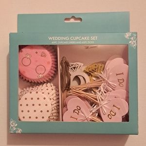 4/$15 🌻 Wedding Cupcake 120 Piece Set - 60 Liners & 60 Picks / Cupcake Toppers